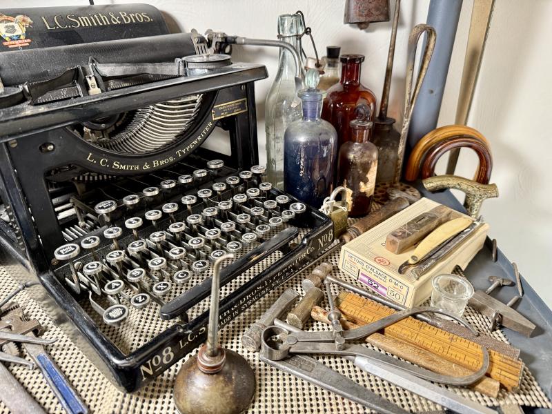 Sale Photo Thumbnail #3