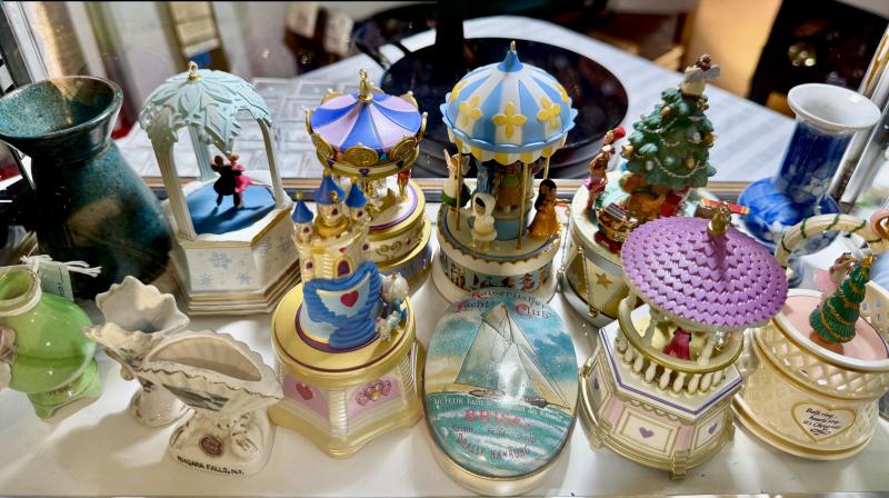 Sale Photo Thumbnail #25