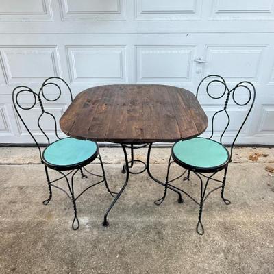 Ice Cream Table and Chairs Set