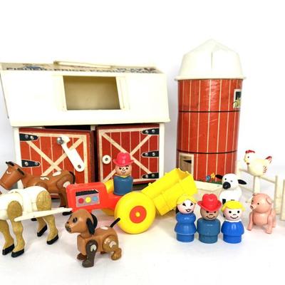 1968 Fisher Price Little People Family Farm Playset