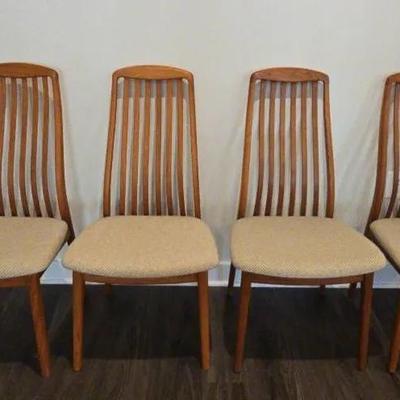 4 Dutch Teak Dinning Chairs