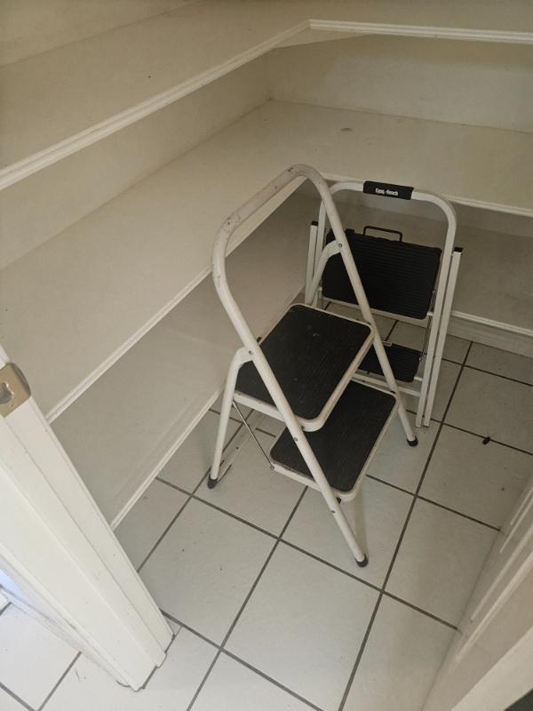 Sale Photo Thumbnail #36