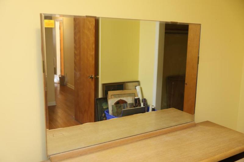 Sale Photo Thumbnail #198