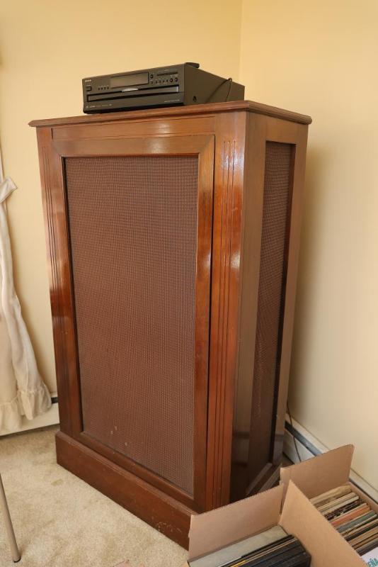 Sale Photo Thumbnail #3