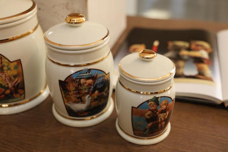 Sale Photo Thumbnail #100