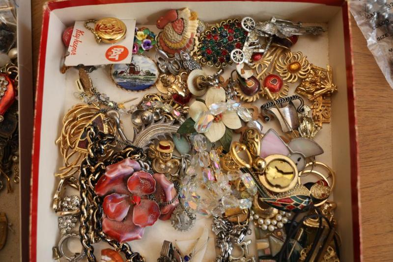 Sale Photo Thumbnail #80