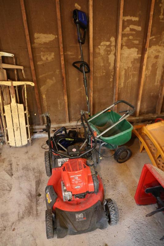 Sale Photo Thumbnail #275