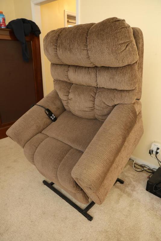 Sale Photo Thumbnail #60