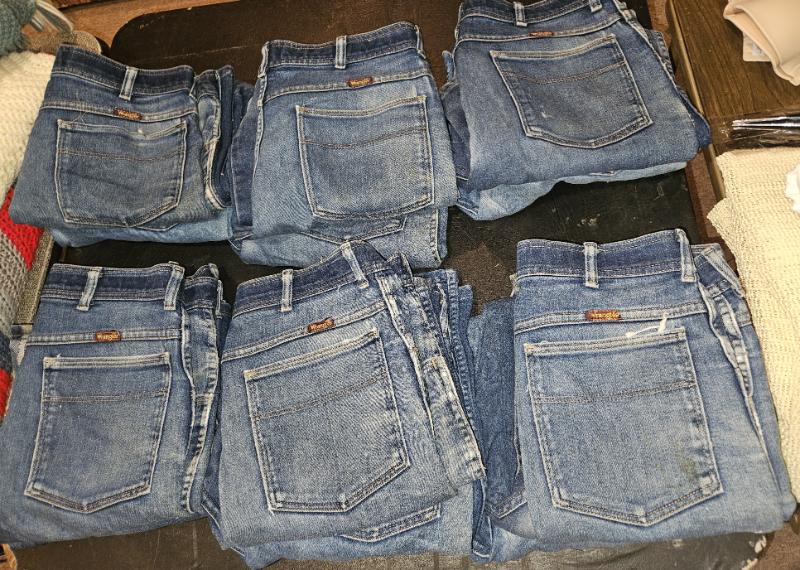 Sale Photo Thumbnail #61