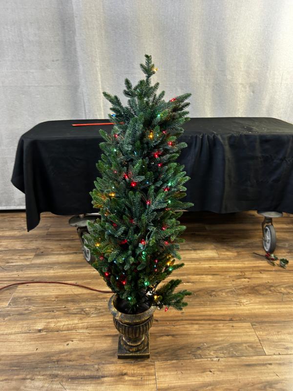 Sale Photo Thumbnail #242