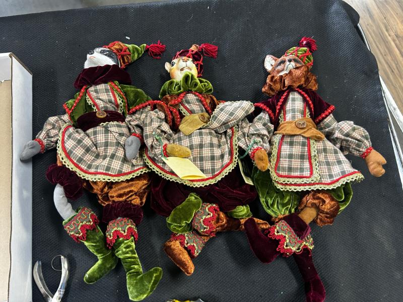 Sale Photo Thumbnail #141