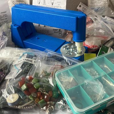 Bedazzler With Beads And Silver Wire