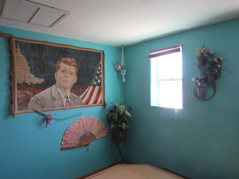 Sale Photo Thumbnail #52