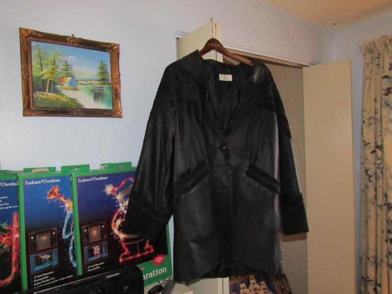 Sale Photo Thumbnail #18