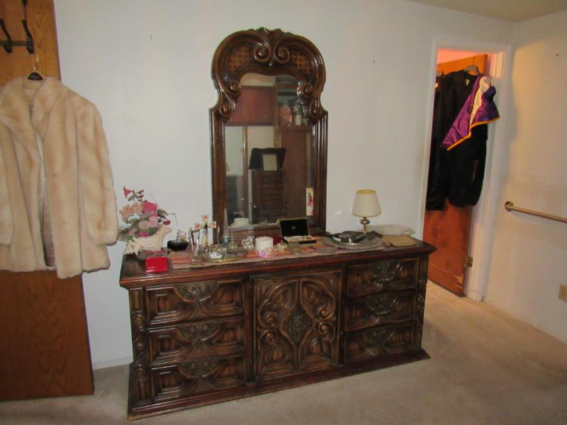 Sale Photo Thumbnail #37