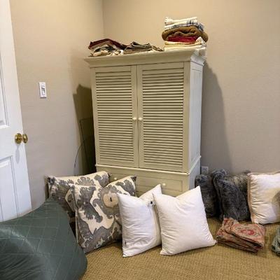 Sale Photo Thumbnail #16