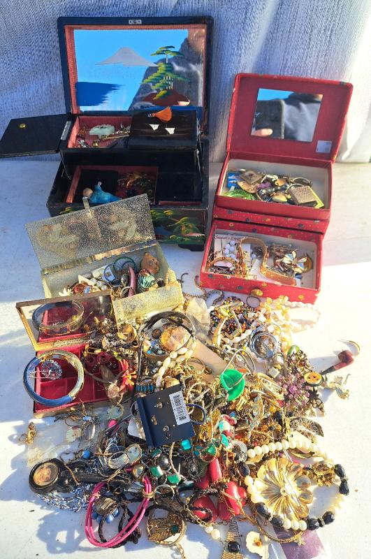 Sale Photo Thumbnail #20