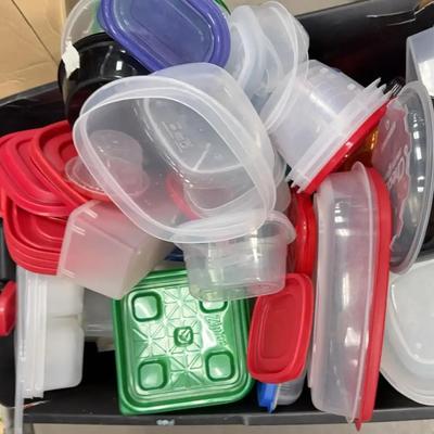 Assorted Plastic Items