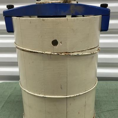 Vintage Handyfreeze Ice Cream Maker