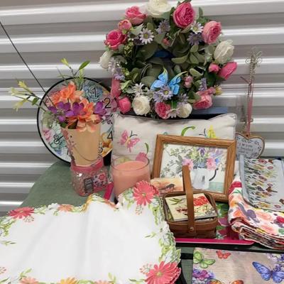 Spring Decor Items 