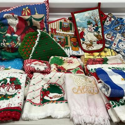 Holiday Towel Collection 