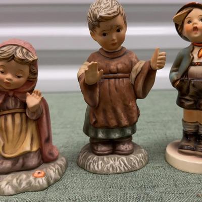 Hummel Figurines  3 