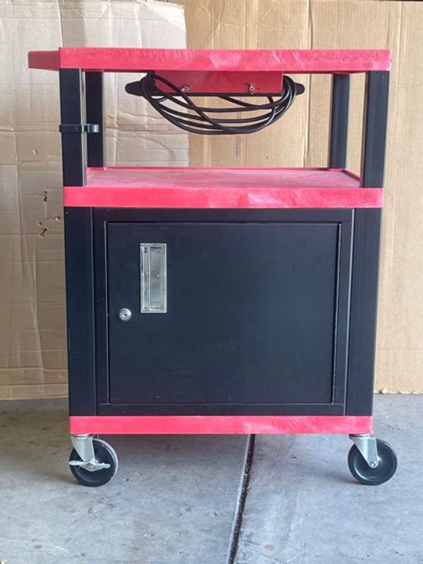 Sale Photo Thumbnail #9