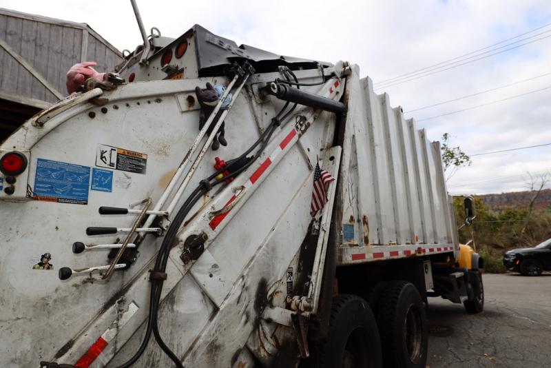 Sale Photo Thumbnail #117