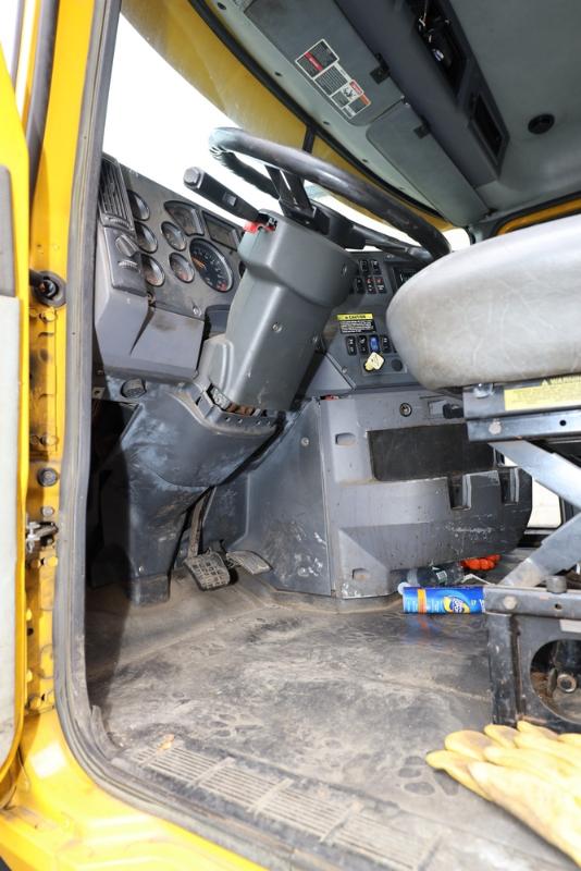 Sale Photo Thumbnail #73