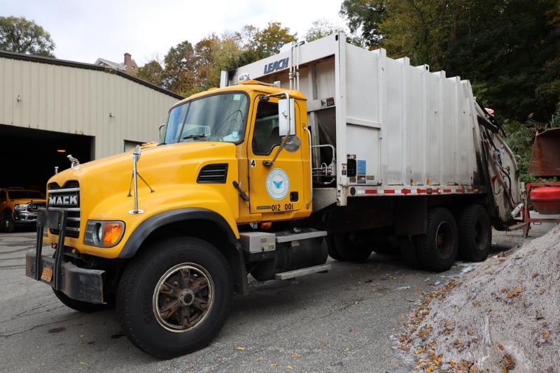 Sale Photo Thumbnail #84