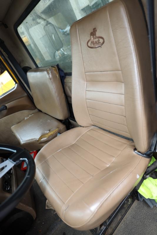 Sale Photo Thumbnail #137