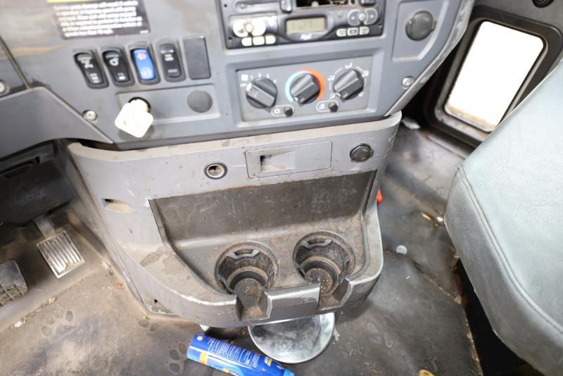 Sale Photo Thumbnail #79