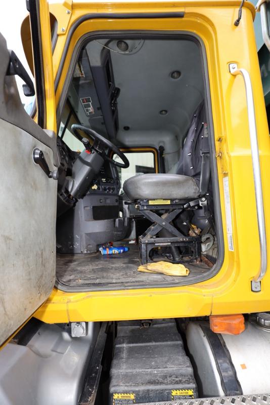 Sale Photo Thumbnail #69