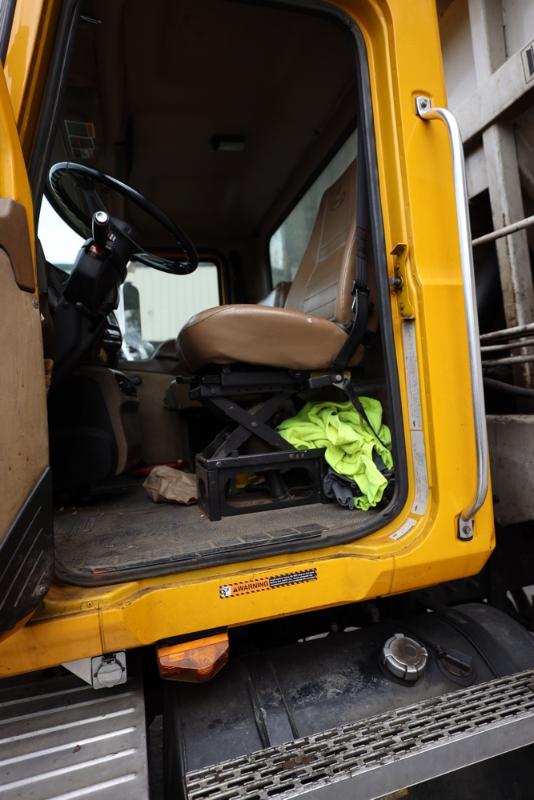 Sale Photo Thumbnail #127