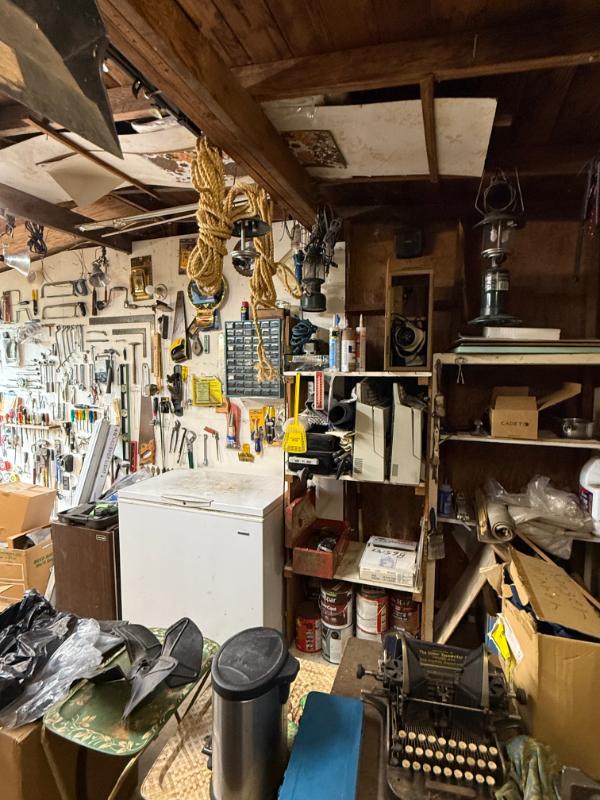 Sale Photo Thumbnail #162