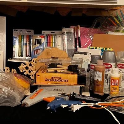 Crafting Mystery Lot•New Wood Burning Kit•Pens•Canvas Panels