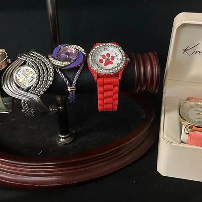 Assortment Of Women’s Watches 