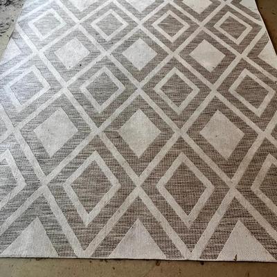 Beige Diamond Patio Rug 125” X 94”