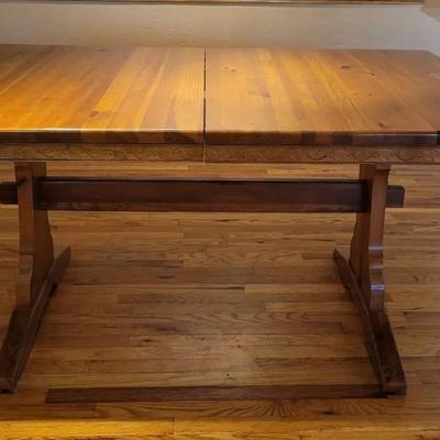 Kincaid Dining Table & 6 Chairs 