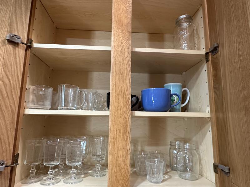 Sale Photo Thumbnail #102