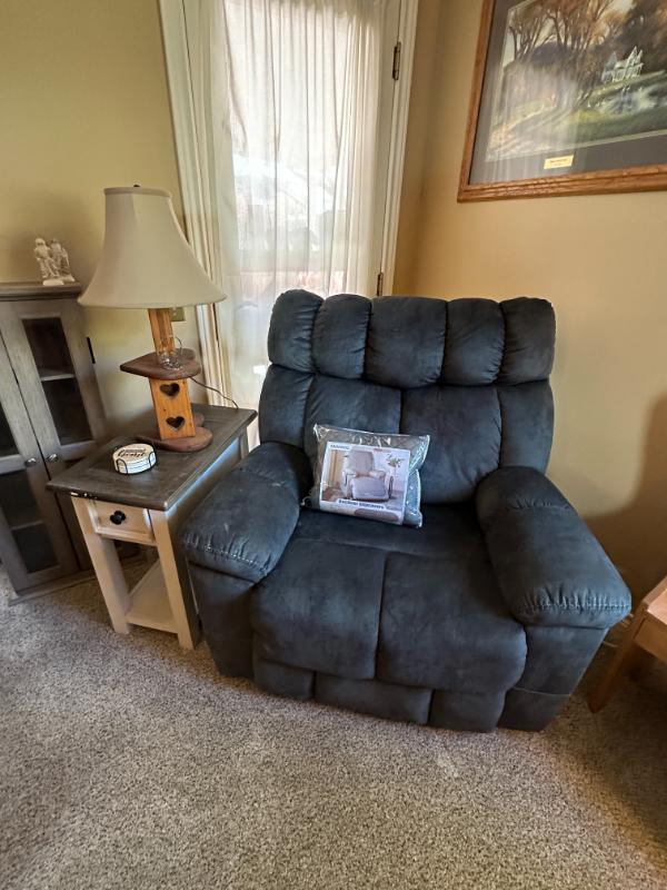 Sale Photo Thumbnail #155