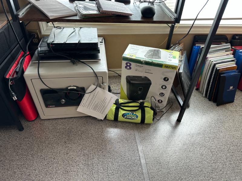 Sale Photo Thumbnail #309