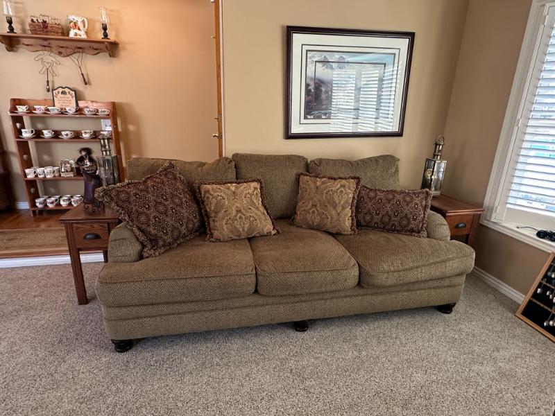 Sale Photo Thumbnail #5