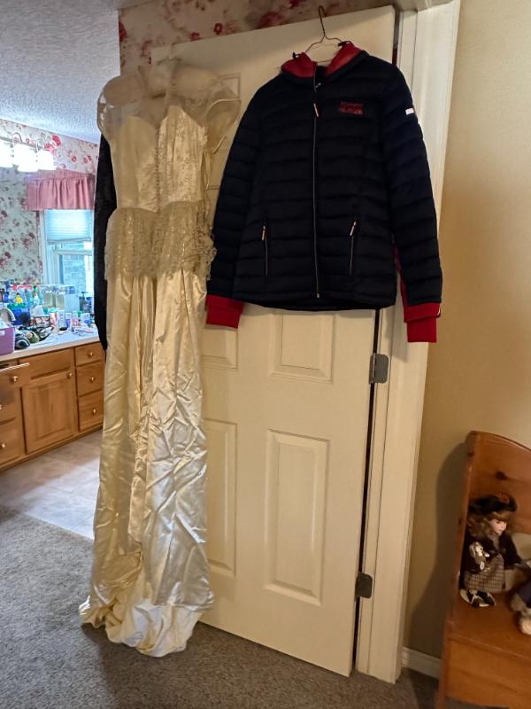 Sale Photo Thumbnail #334