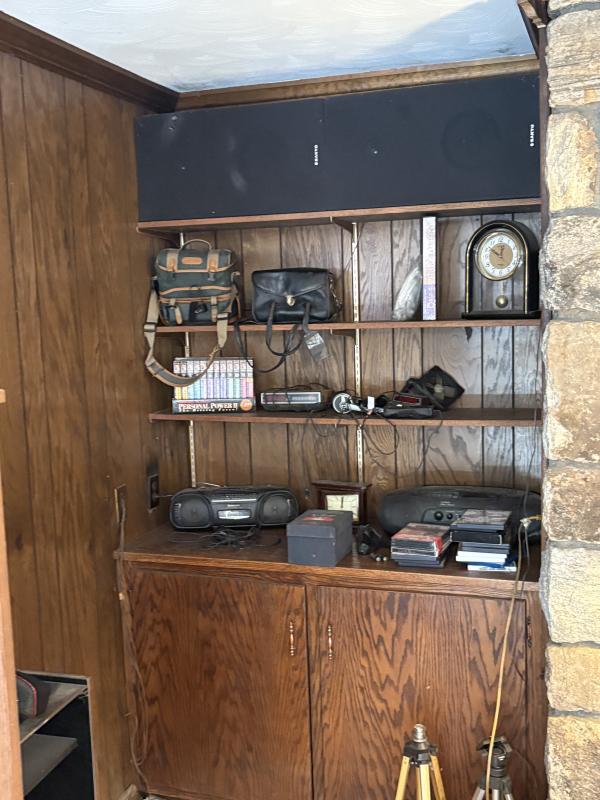 Sale Photo Thumbnail #6