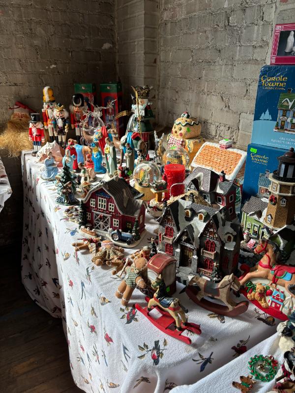 Sale Photo Thumbnail #41