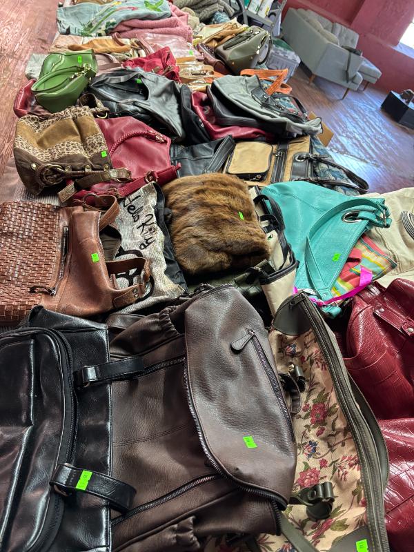 Sale Photo Thumbnail #20