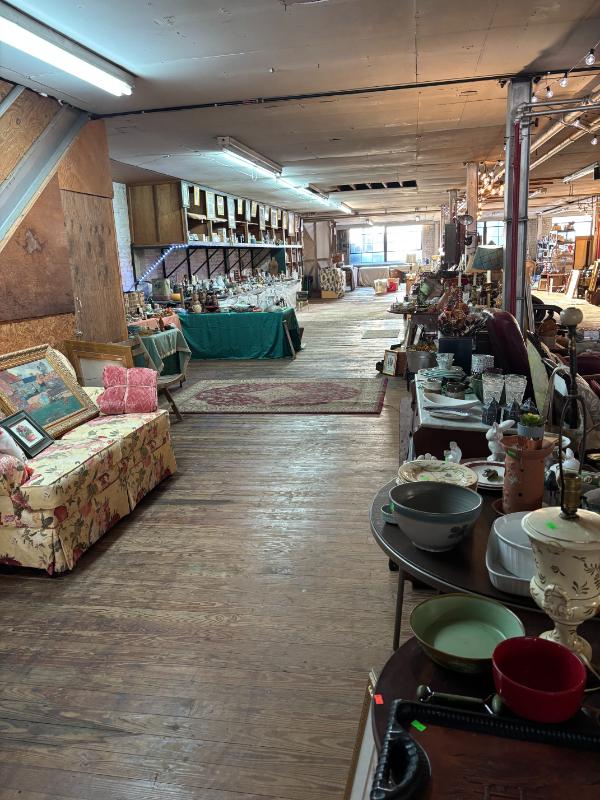 Sale Photo Thumbnail #113