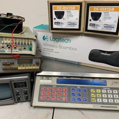 Dw244 electronics mystery lot variety