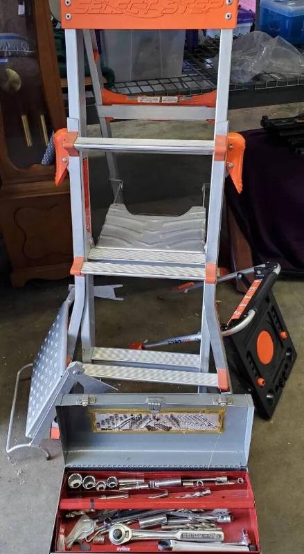 Dw220v little giant ladder and accessories and tools